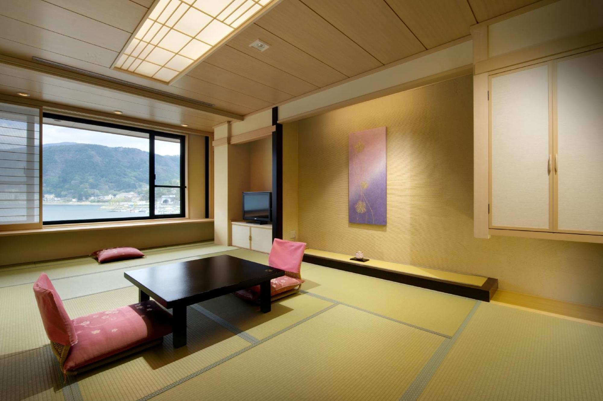 传统日式旅馆 富士河口湖温泉湖南庄酒店 富士河口湖