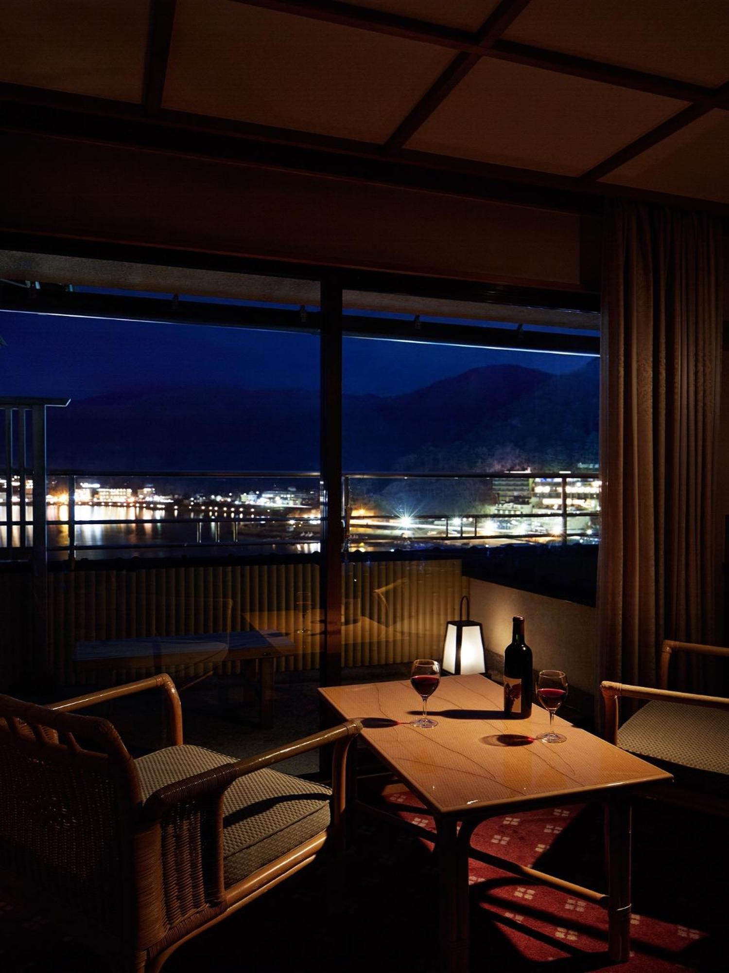 富士河口湖温泉湖南庄酒店 5*